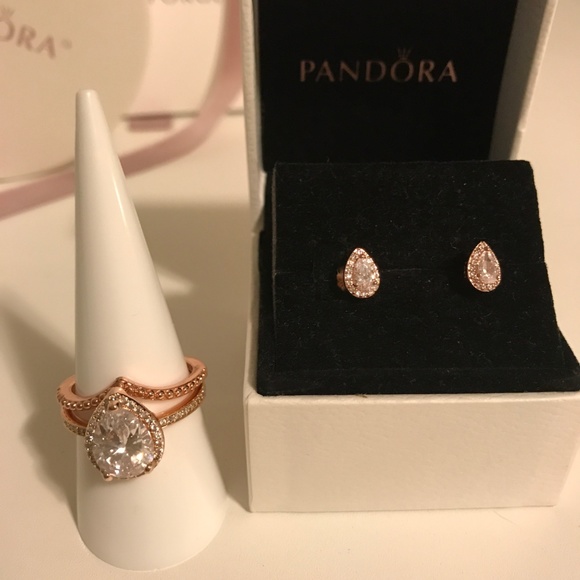 Pandora Rose Radiant Teardrop Ring & Earrings Set - Picture 6 of 6